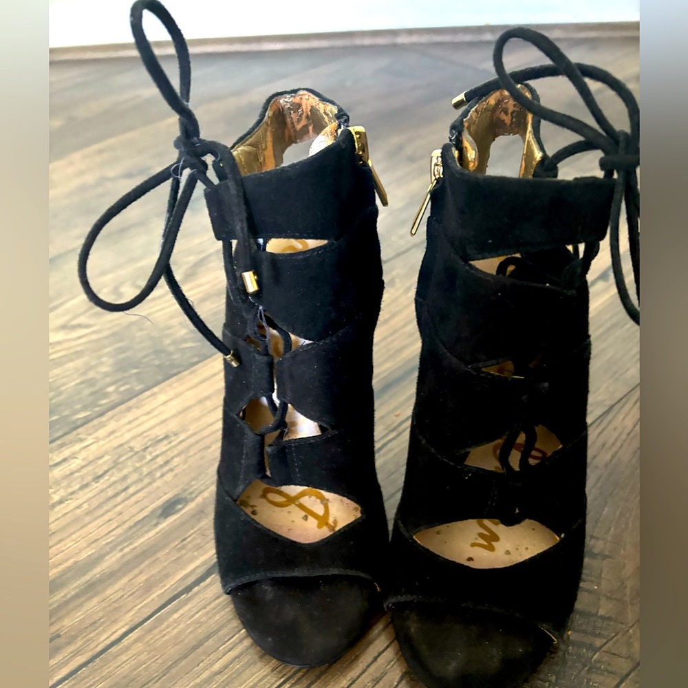 Sam Edelman Black suede Lace-Up stiletto Heels size 4